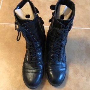 Size 6 black boots